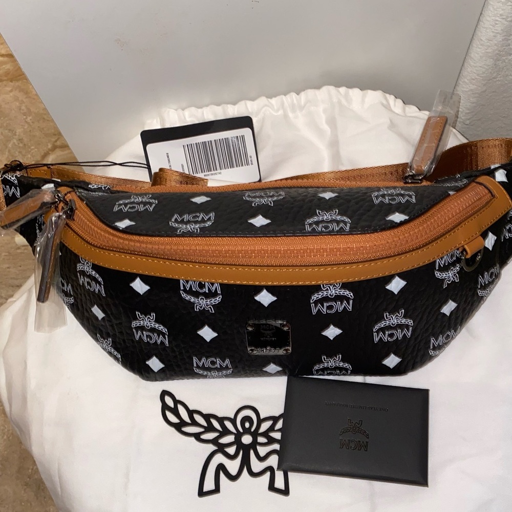 New💕MCM Visetos Belt Bag 💕 - Picture 5 of 6